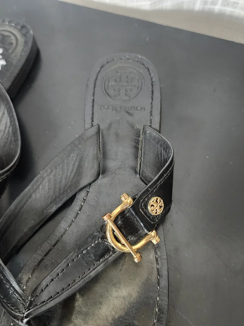 Tory Burch Black Leather Thong Sandals with Gold Logo Hardware